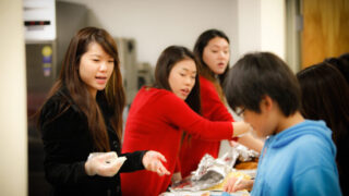 교육부 Youth Group 선물교환_12142013